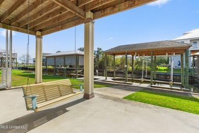 Spectacular home on a highly sought after street in Riverview - photo 2
