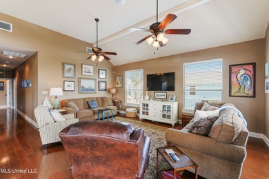 Spectacular home on a highly sought after street in Riverview - photo 6
