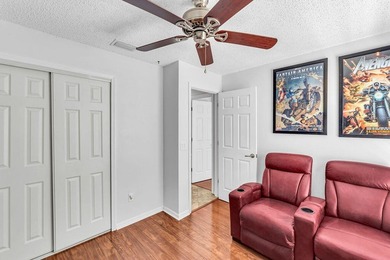Tropical 4/2/2 pool home in desirable Southbend Lakes! This - photo 26