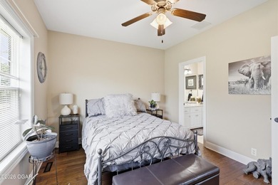 Welcome home to this immaculate 3-bedroom, 3 full-bath residence - photo 34