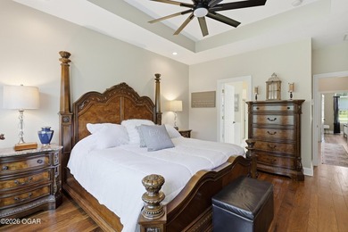Welcome home to this immaculate 3-bedroom, 3 full-bath residence - photo 42
