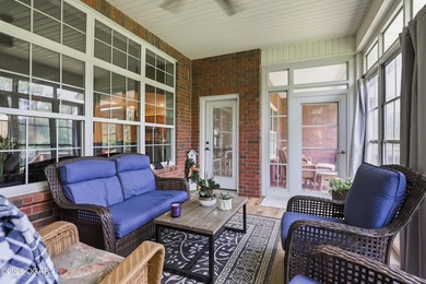 Welcome home to this immaculate 3-bedroom, 3 full-bath residence - photo 50