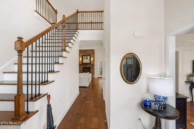 Back on the market due to Buyer's financing! Beautiful 4-bedroom - photo 5
