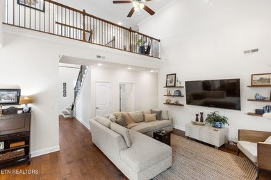 Back on the market due to Buyer's financing! Beautiful 4-bedroom - photo 8
