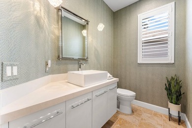 Welcome to this beautifully updated 4-bedroom plus den residence - photo 10