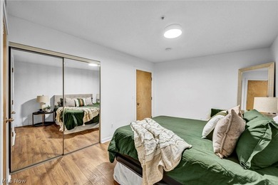 Experience refined city living in this striking Cleveland - photo 21