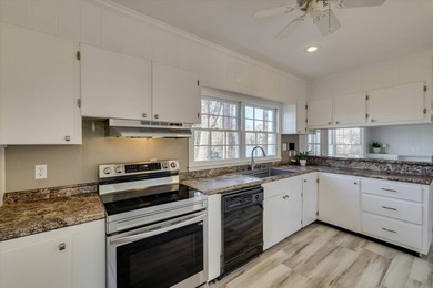 Timeless character and curb appeal are calling cards for this - photo 22
