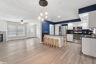 Beautiful 4-bedroom, 3-bath home located in the highly desirable - photo 10