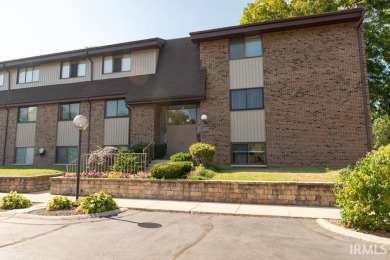 St. Joseph River Condo Sale Pending in South Bend Indiana