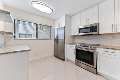 Lake Condo For Sale in Delray Beach, Florida