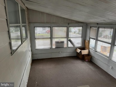 This 1960's 2 bedroom, single-wide mobile home offers a great - photo 14