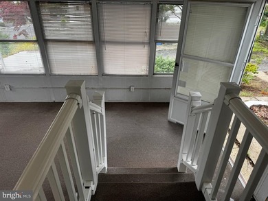 This 1960's 2 bedroom, single-wide mobile home offers a great - photo 15