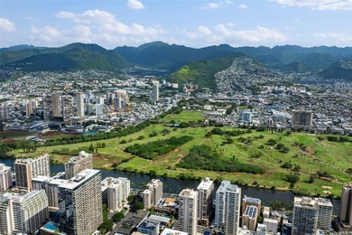 Rarely available apartment building in Waikiki, offering strong - photo 23