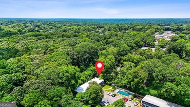 This perfectly located 2 bedroom, 1.5 bathroom home is ready for - photo 24