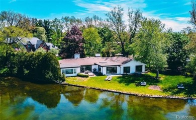 Meadow Lake Home For Sale in Bloomfield Hills Michigan