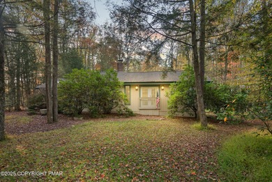 Lake Naomi Home For Sale in Pocono Pines Pennsylvania