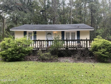 Pamlico River Home For Sale in Blounts Creek North Carolina