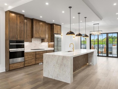 Welcome to Heron Square, an exclusive gated townhome community - photo 4