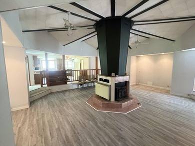 One-of-a-Kind Lake Area Retreat with Room for Everyone! Located - photo 11