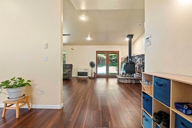 2,049 SQ FT HOME WITH A 3-STORY 3,242 SQ FT SHOP SPACE ON 1.46 - photo 13