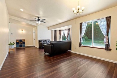 2,049 SQ FT HOME WITH A 3-STORY 3,242 SQ FT SHOP SPACE ON 1.46 - photo 15