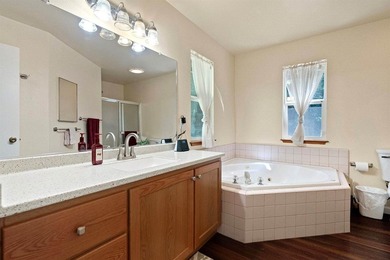 2,049 SQ FT HOME WITH A 3-STORY 3,242 SQ FT SHOP SPACE ON 1.46 - photo 26