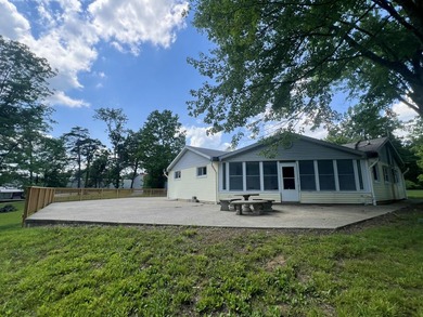 One-of-a-Kind Lake Area Retreat with Room for Everyone! Located - photo 31