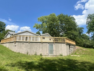 One-of-a-Kind Lake Area Retreat with Room for Everyone! Located - photo 37