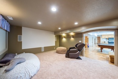 Beautiful, unique home with tall ceilings, real hardwood, new - photo 37