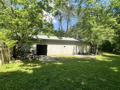 One-of-a-Kind Lake Area Retreat with Room for Everyone! Located - photo 38
