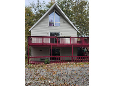 Lake Carobeth Home For Sale in Tobyhanna Pennsylvania