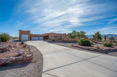 (private lake, pond, creek) Home For Sale in Bullhead City Arizona