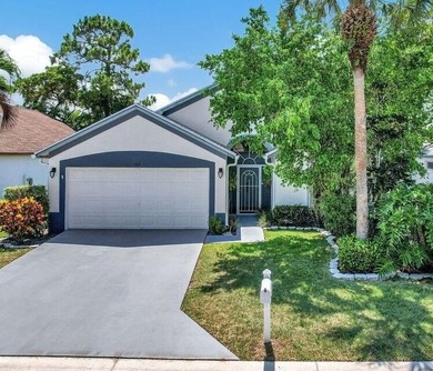 River Bridge Lakes Area Home For Sale in Greenacres Florida