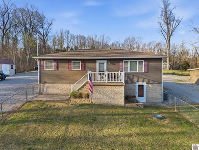 Low-maintenance home close to the water! This one delivers - photo 1
