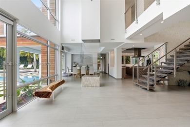 Experience unparalleled modern luxury in this spectacular split - photo 12