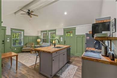 Welcome to Bearfoot Cabin, a charming mountain retreat perched - photo 25