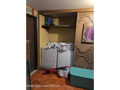 Welcome to an exceptional opportunity at 653 Hylan Boulevard, a - photo 25