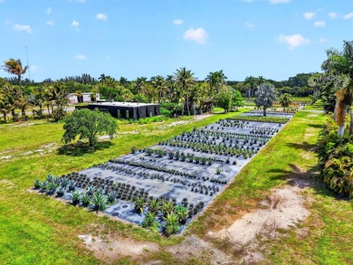 Presenting a rare and versatile commercial compound set on - photo 7