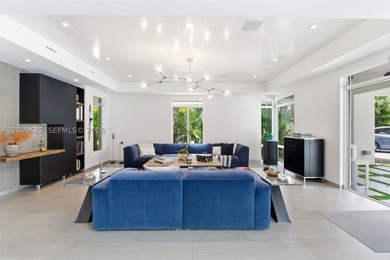 Experience unparalleled modern luxury in this spectacular split - photo 28