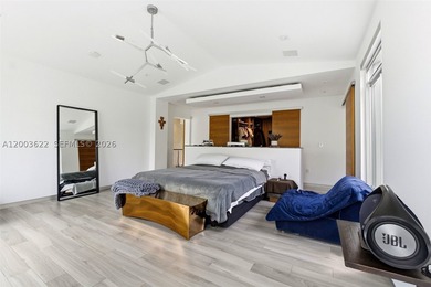 Experience unparalleled modern luxury in this spectacular split - photo 32
