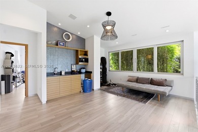 Experience unparalleled modern luxury in this spectacular split - photo 33