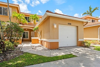 Welcome to this beautifully maintained 2-bedroom, 2.5-bath - photo 3