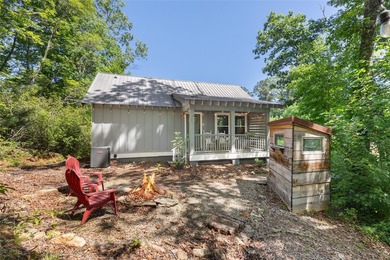 Welcome to Bearfoot Cabin, a charming mountain retreat perched - photo 42