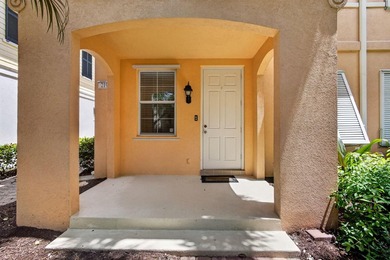 Beautifully updated 3-bed/3-bath end-unit townhouse located in - photo 5