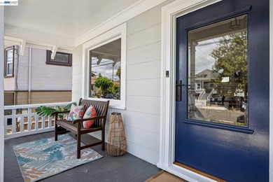 Built in 1912, this charming Craftsman blends timeless character - photo 3