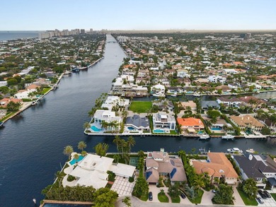 Experience the pinnacle of luxury waterfront living in The - photo 3