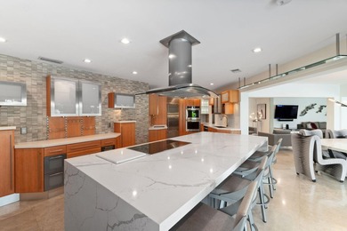 Experience the pinnacle of luxury waterfront living in The - photo 9