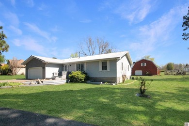 Kentucky Lake Home For Sale in Benton Kentucky