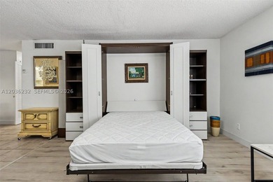 Perfect Fort Lauderdale Beach Pied-a-Terre! Meticulously - photo 4