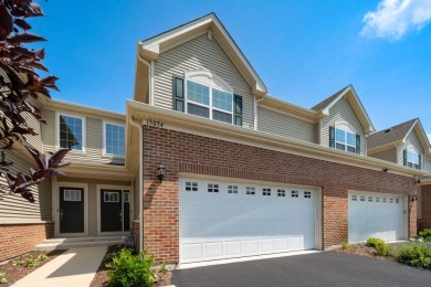 Lake Townhome/Townhouse Sale Pending in Manhattan, Illinois